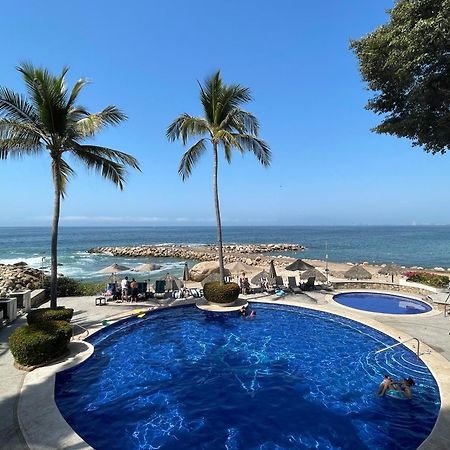 بويرتو فالارتا Ocean Front, 3 Bedroom, 3 Bathroom, Casa Natalia, Playa Esmeralda المظهر الخارجي الصورة